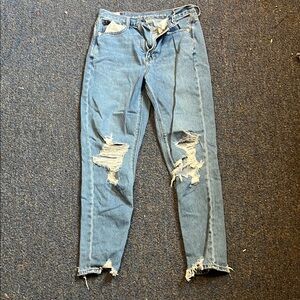 American eagle Distressed Blue Jeans